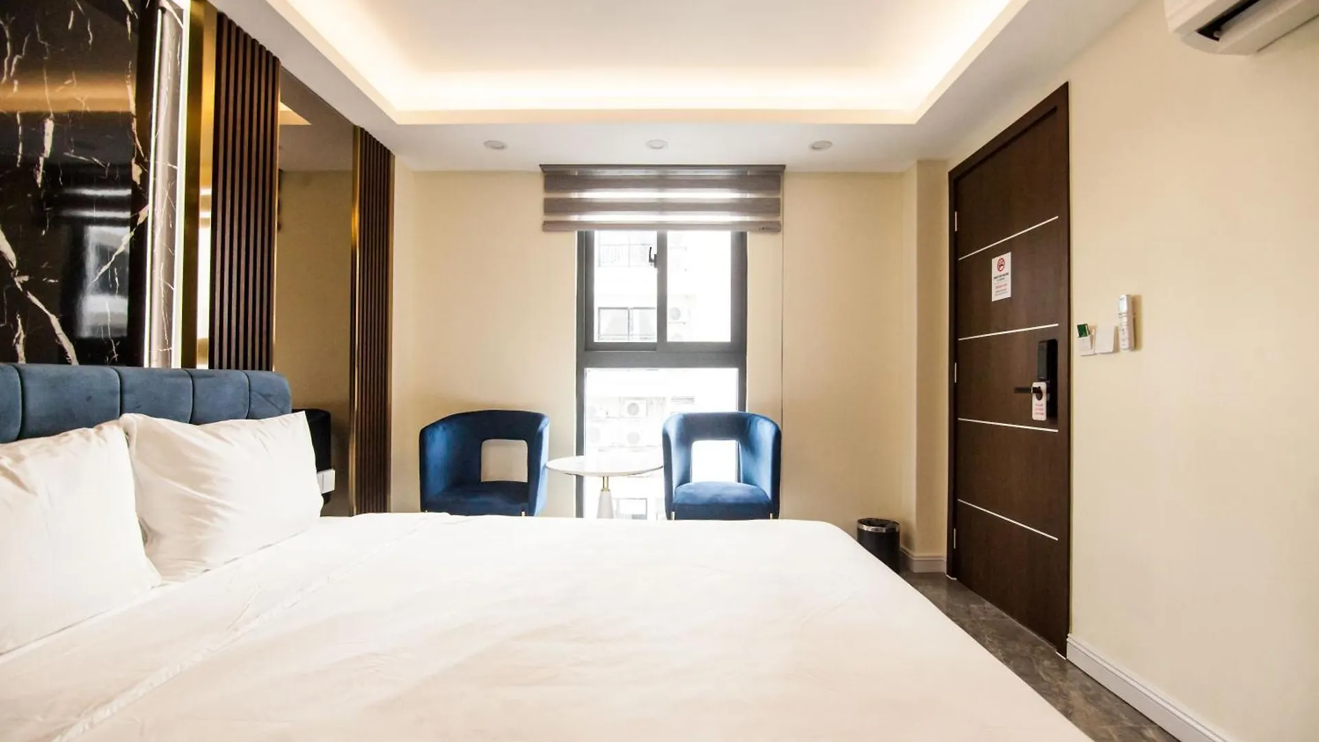 Bluesea 10 Hotel Нячанг
